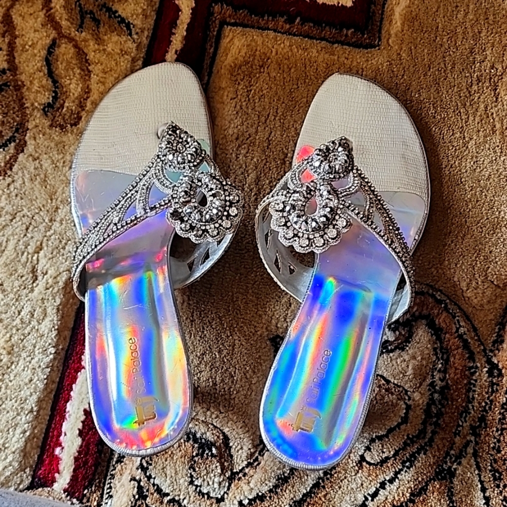 Women heel shoes